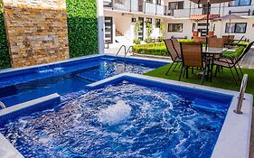 Hotel Bungalows Casa Blanca